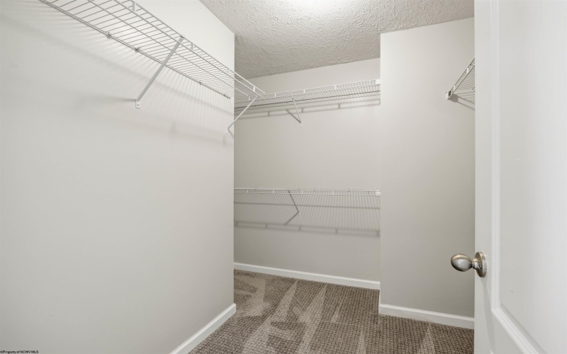 3318 Sun Court, Morgantown, West Virginia 26505, 4 Bedrooms Bedrooms, 8 Rooms Rooms,3 BathroomsBathrooms,Single Family Attached,For Sale,Sun,10164238