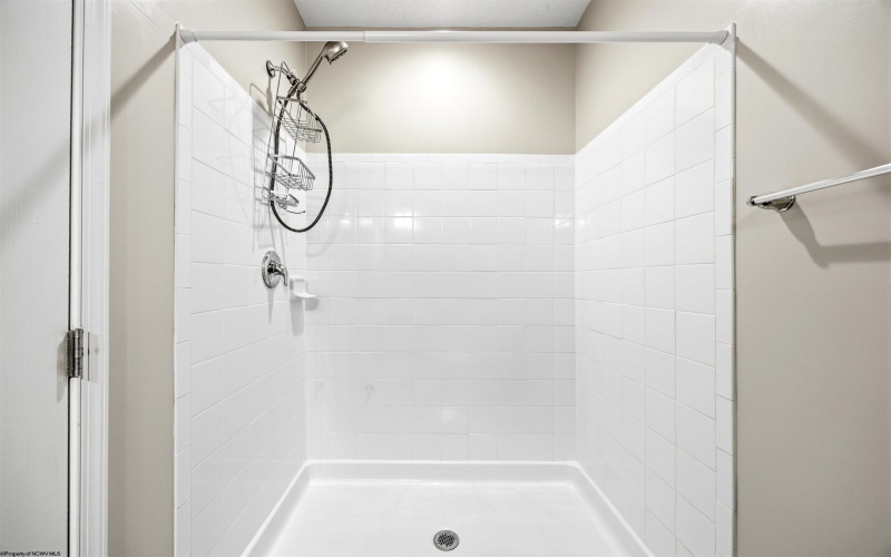 3318 Sun Court, Morgantown, West Virginia 26505, 4 Bedrooms Bedrooms, 8 Rooms Rooms,3 BathroomsBathrooms,Single Family Attached,For Sale,Sun,10164238