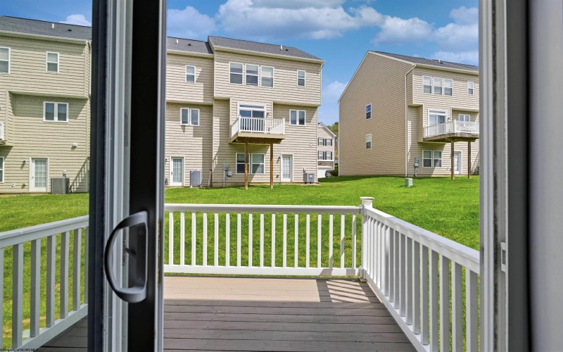 3318 Sun Court, Morgantown, West Virginia 26505, 4 Bedrooms Bedrooms, 8 Rooms Rooms,3 BathroomsBathrooms,Single Family Attached,For Sale,Sun,10164238