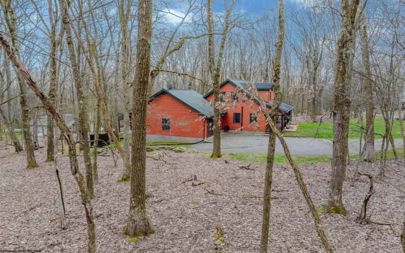 112 Sorrel Court, Terra Alta, West Virginia 26764, 2 Bedrooms Bedrooms, 7 Rooms Rooms,2 BathroomsBathrooms,Single Family Detached,For Sale,Sorrel,10164227