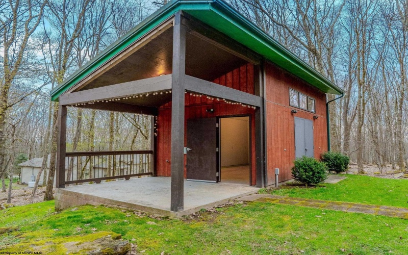 112 Sorrel Court, Terra Alta, West Virginia 26764, 2 Bedrooms Bedrooms, 7 Rooms Rooms,2 BathroomsBathrooms,Single Family Detached,For Sale,Sorrel,10164227