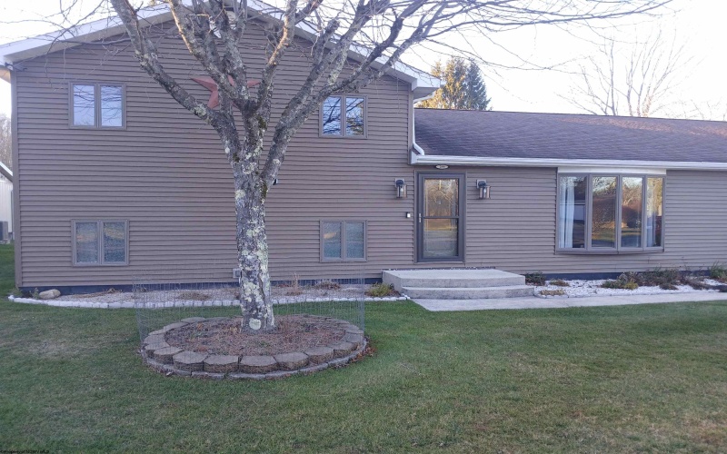 200 Nelson Road, Thomas, West Virginia 26292, 3 Bedrooms Bedrooms, 13 Rooms Rooms,3 BathroomsBathrooms,Single Family Detached,For Sale,Nelson,10162738