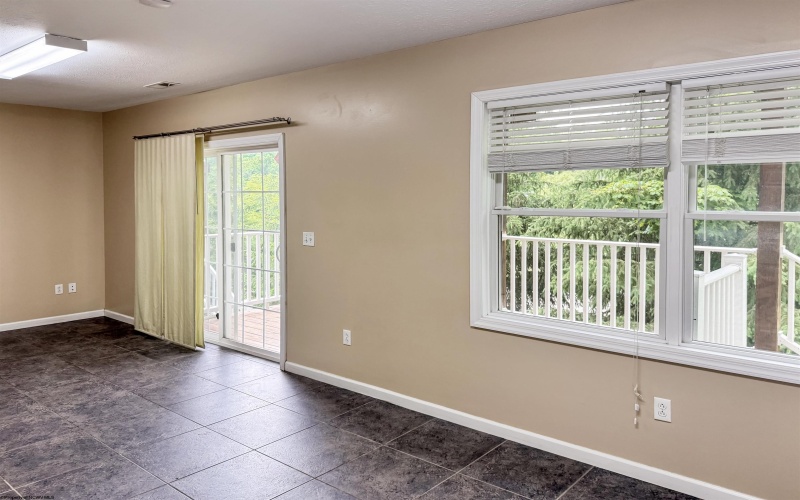 265 Palisades Drive, Morgantown, West Virginia 26508, 3 Bedrooms Bedrooms, 7 Rooms Rooms,3 BathroomsBathrooms,Residential Rentals,For Rent,Palisades,10164266 265 Palisades Drive, Morgantown, West Virginia 26508, 3 Bedrooms Bedrooms, 7 Rooms Rooms,3 BathroomsBathrooms,Residential Rentals,For Rent,Palisades,10164266