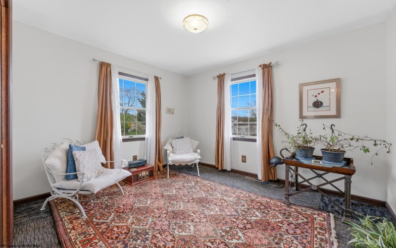 15 Main Street, Westover, West Virginia 26501, 4 Bedrooms Bedrooms, 8 Rooms Rooms,3 BathroomsBathrooms,Single Family Detached,For Sale,Main,10164253