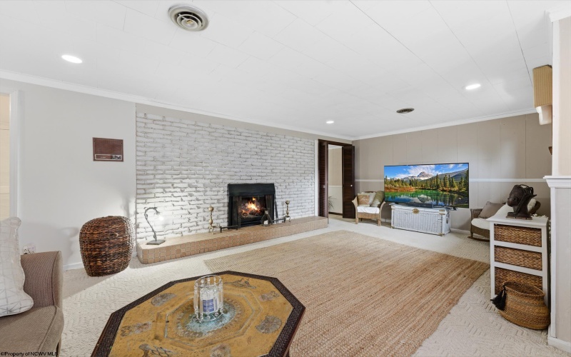 15 Main Street, Westover, West Virginia 26501, 4 Bedrooms Bedrooms, 8 Rooms Rooms,3 BathroomsBathrooms,Single Family Detached,For Sale,Main,10164253