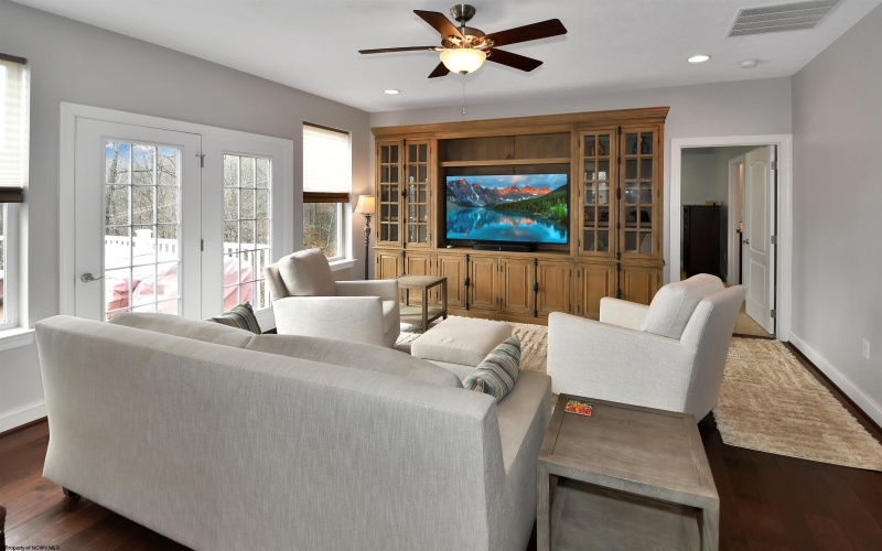 104 Caddie Court, Maidsville, West Virginia 26541, 4 Bedrooms Bedrooms, 9 Rooms Rooms,3 BathroomsBathrooms,Single Family Detached,For Sale,Caddie,10164251