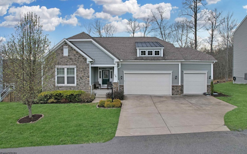 104 Caddie Court, Maidsville, West Virginia 26541, 4 Bedrooms Bedrooms, 9 Rooms Rooms,3 BathroomsBathrooms,Single Family Detached,For Sale,Caddie,10164251