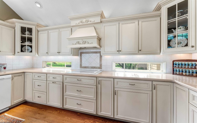 1348 Anderson Avenue, Morgantown, West Virginia 26505, 3 Bedrooms Bedrooms, 8 Rooms Rooms,3 BathroomsBathrooms,Single Family Detached,For Sale,Anderson,10164260