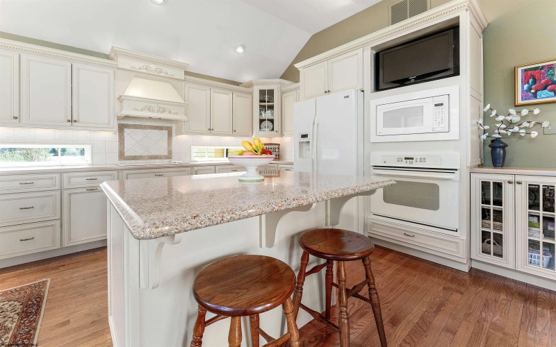 1348 Anderson Avenue, Morgantown, West Virginia 26505, 3 Bedrooms Bedrooms, 8 Rooms Rooms,3 BathroomsBathrooms,Single Family Detached,For Sale,Anderson,10164260