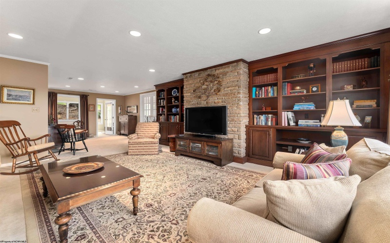 1348 Anderson Avenue, Morgantown, West Virginia 26505, 3 Bedrooms Bedrooms, 8 Rooms Rooms,3 BathroomsBathrooms,Single Family Detached,For Sale,Anderson,10164260