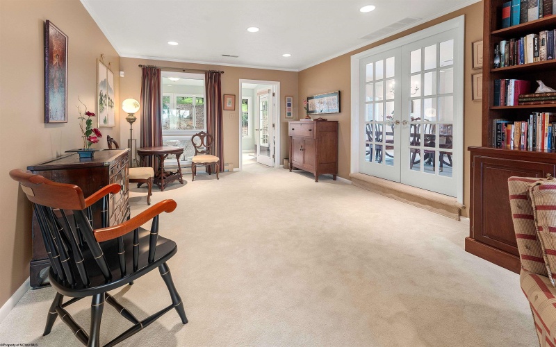 1348 Anderson Avenue, Morgantown, West Virginia 26505, 3 Bedrooms Bedrooms, 8 Rooms Rooms,3 BathroomsBathrooms,Single Family Detached,For Sale,Anderson,10164260