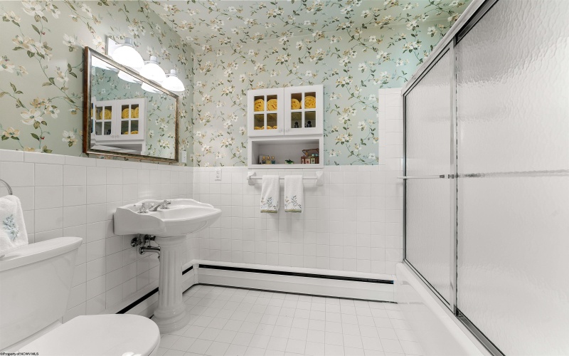 1348 Anderson Avenue, Morgantown, West Virginia 26505, 3 Bedrooms Bedrooms, 8 Rooms Rooms,3 BathroomsBathrooms,Single Family Detached,For Sale,Anderson,10164260