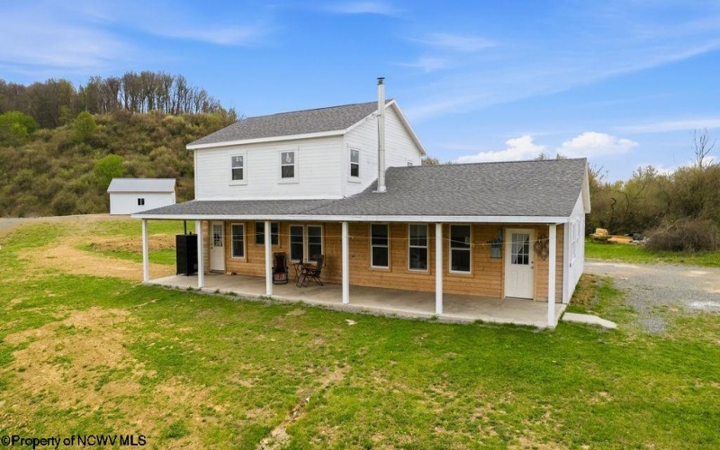 1722 Barbour Pike, Mount Clare, West Virginia 26301, 1 Bedroom Bedrooms, 4 Rooms Rooms,1 BathroomBathrooms,Single Family Detached,For Sale,Barbour,10164254