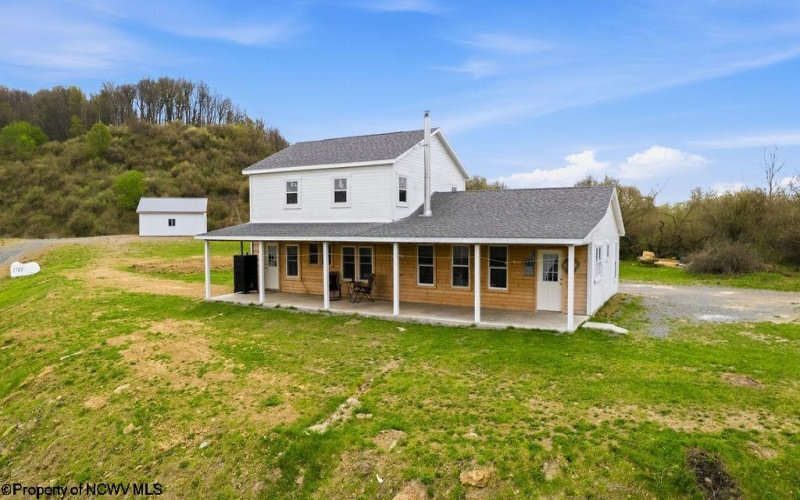 1722 Barbour Pike, Mount Clare, West Virginia 26301, 1 Bedroom Bedrooms, 4 Rooms Rooms,1 BathroomBathrooms,Single Family Detached,For Sale,Barbour,10164254