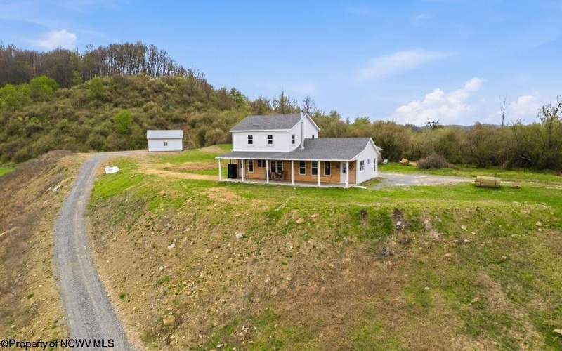 1722 Barbour Pike, Mount Clare, West Virginia 26301, 1 Bedroom Bedrooms, 4 Rooms Rooms,1 BathroomBathrooms,Single Family Detached,For Sale,Barbour,10164254