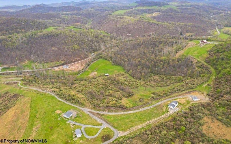 1722 Barbour Pike, Mount Clare, West Virginia 26301, 1 Bedroom Bedrooms, 4 Rooms Rooms,1 BathroomBathrooms,Single Family Detached,For Sale,Barbour,10164254