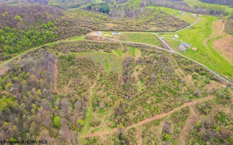 1722 Barbour Pike, Mount Clare, West Virginia 26301, 1 Bedroom Bedrooms, 4 Rooms Rooms,1 BathroomBathrooms,Single Family Detached,For Sale,Barbour,10164254