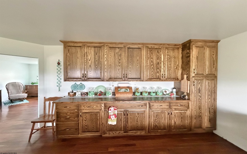 1722 Barbour Pike, Mount Clare, West Virginia 26301, 1 Bedroom Bedrooms, 4 Rooms Rooms,1 BathroomBathrooms,Single Family Detached,For Sale,Barbour,10164254