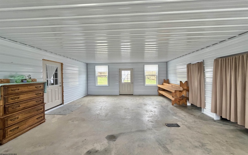 1722 Barbour Pike, Mount Clare, West Virginia 26301, 1 Bedroom Bedrooms, 4 Rooms Rooms,1 BathroomBathrooms,Single Family Detached,For Sale,Barbour,10164254