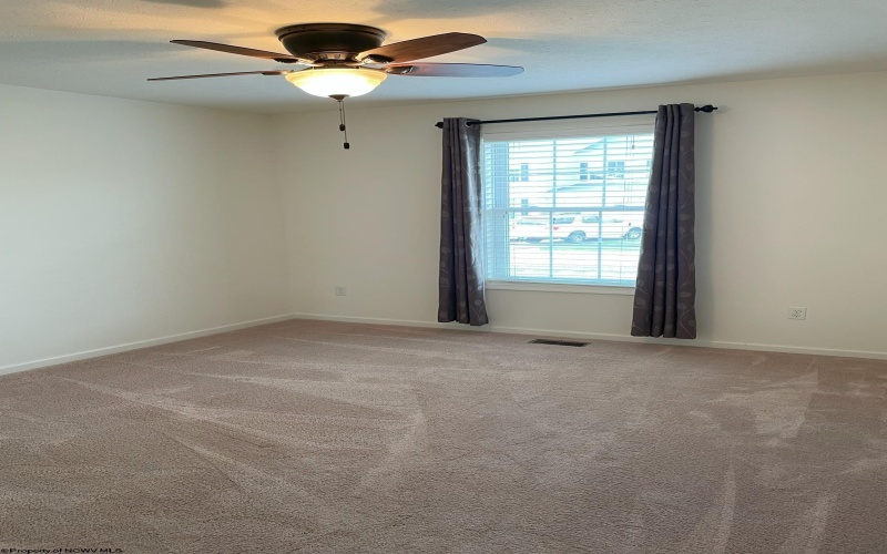 224 Meadow Ponds Lane, Maidsville, West Virginia 26541, 3 Bedrooms Bedrooms, 9 Rooms Rooms,2 BathroomsBathrooms,Single Family Detached,For Sale,Meadow Ponds,10164258