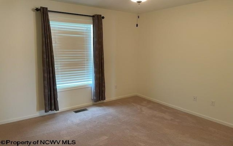 224 Meadow Ponds Lane, Maidsville, West Virginia 26541, 3 Bedrooms Bedrooms, 9 Rooms Rooms,2 BathroomsBathrooms,Single Family Detached,For Sale,Meadow Ponds,10164258