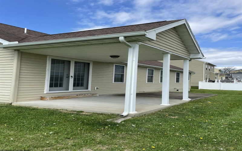 224 Meadow Ponds Lane, Maidsville, West Virginia 26541, 3 Bedrooms Bedrooms, 9 Rooms Rooms,2 BathroomsBathrooms,Single Family Detached,For Sale,Meadow Ponds,10164258