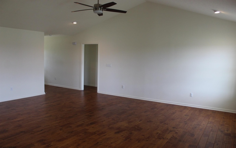 224 Meadow Ponds Lane, Maidsville, West Virginia 26541, 3 Bedrooms Bedrooms, 9 Rooms Rooms,2 BathroomsBathrooms,Single Family Detached,For Sale,Meadow Ponds,10164258