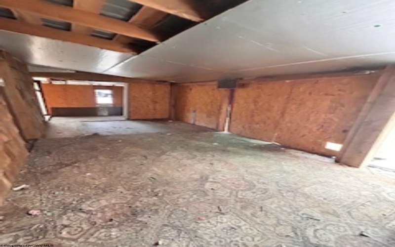 12 Lynch Road, Salem, West Virginia 26426, 3 Bedrooms Bedrooms, 9 Rooms Rooms,1 BathroomBathrooms,Single Family Detached,For Sale,Lynch,10164255