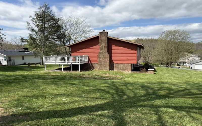 189 Meadow View Lane, Morgantown, West Virginia 26508, 3 Bedrooms Bedrooms, 8 Rooms Rooms,2 BathroomsBathrooms,Single Family Detached,For Sale,Meadow View,10164252