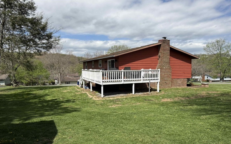 189 Meadow View Lane, Morgantown, West Virginia 26508, 3 Bedrooms Bedrooms, 8 Rooms Rooms,2 BathroomsBathrooms,Single Family Detached,For Sale,Meadow View,10164252