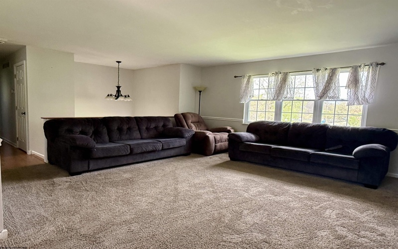 189 Meadow View Lane, Morgantown, West Virginia 26508, 3 Bedrooms Bedrooms, 8 Rooms Rooms,2 BathroomsBathrooms,Single Family Detached,For Sale,Meadow View,10164252