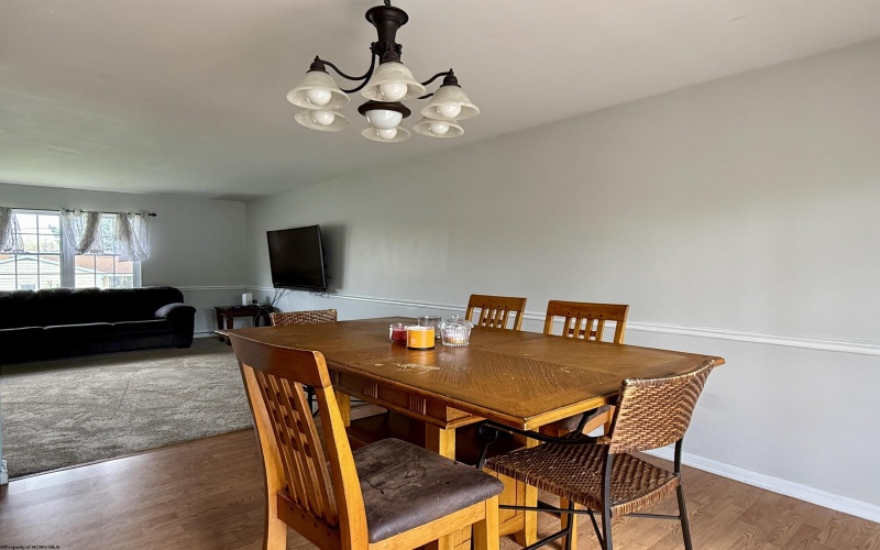 189 Meadow View Lane, Morgantown, West Virginia 26508, 3 Bedrooms Bedrooms, 8 Rooms Rooms,2 BathroomsBathrooms,Single Family Detached,For Sale,Meadow View,10164252