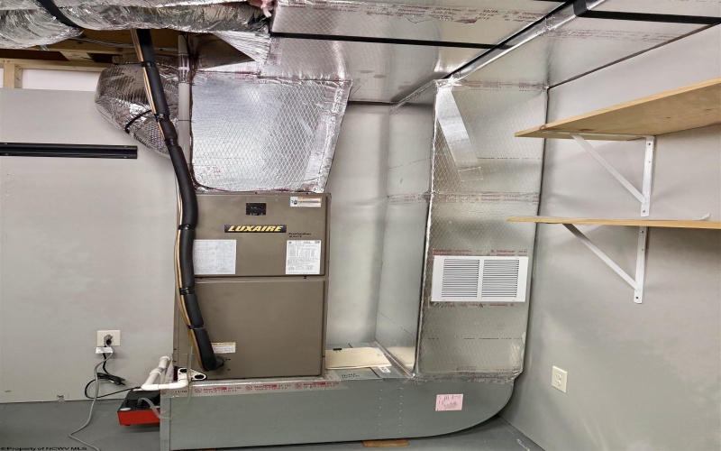 310 Hawthorne Point, Dryfork, West Virginia 26263, 3 Bedrooms Bedrooms, 13 Rooms Rooms,2 BathroomsBathrooms,Single Family Detached,For Sale,Hawthorne,10164263