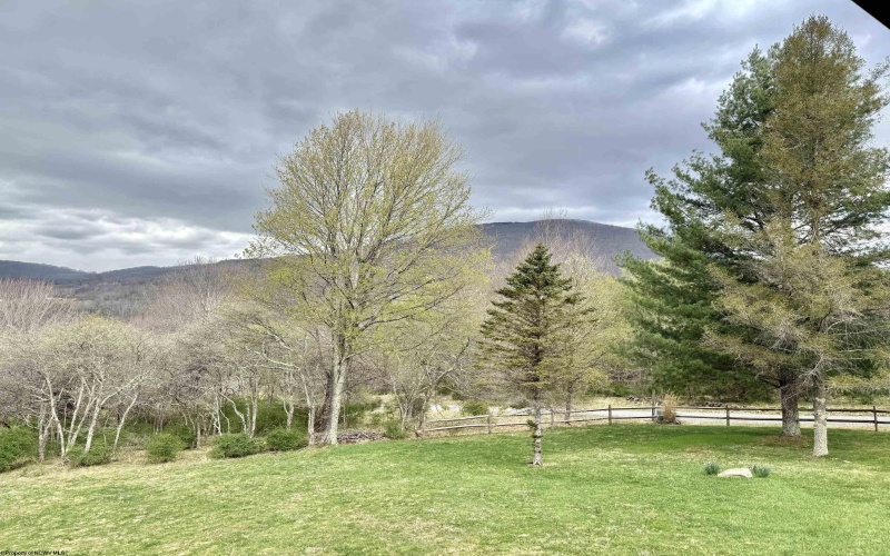 310 Hawthorne Point, Dryfork, West Virginia 26263, 3 Bedrooms Bedrooms, 13 Rooms Rooms,2 BathroomsBathrooms,Single Family Detached,For Sale,Hawthorne,10164263