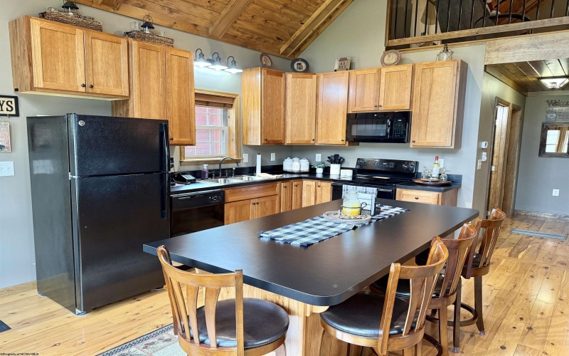 310 Hawthorne Point, Dryfork, West Virginia 26263, 3 Bedrooms Bedrooms, 13 Rooms Rooms,2 BathroomsBathrooms,Single Family Detached,For Sale,Hawthorne,10164263