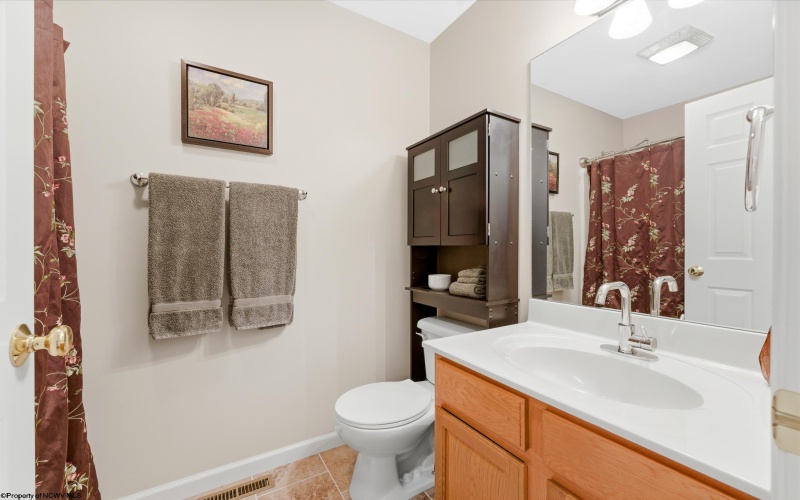 267 Hanalei Drive, Morgantown, West Virginia 26508, 3 Bedrooms Bedrooms, 7 Rooms Rooms,3 BathroomsBathrooms,Single Family Detached,For Sale,Hanalei,10164261