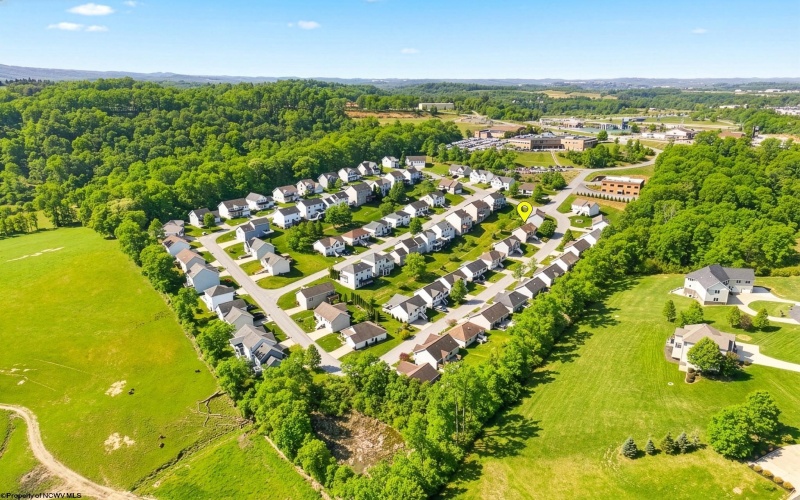 267 Hanalei Drive, Morgantown, West Virginia 26508, 3 Bedrooms Bedrooms, 7 Rooms Rooms,3 BathroomsBathrooms,Single Family Detached,For Sale,Hanalei,10164261