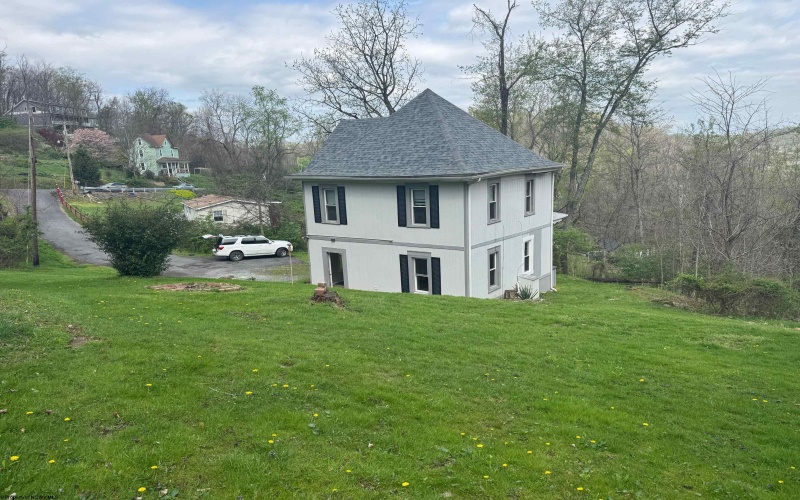 224 Bretz Street, Morgantown, West Virginia 26505, 3 Bedrooms Bedrooms, 6 Rooms Rooms,1 BathroomBathrooms,Single Family Detached,For Sale,Bretz,10164265 224 Bretz Street, Morgantown, West Virginia 26505, 3 Bedrooms Bedrooms, 6 Rooms Rooms,1 BathroomBathrooms,Single Family Detached,For Sale,Bretz,10164265