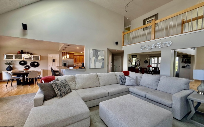 20 Allen Circle, Fairmont, West Virginia 26554, 5 Bedrooms Bedrooms, 14 Rooms Rooms,3 BathroomsBathrooms,Single Family Detached,For Sale,Allen,10164262