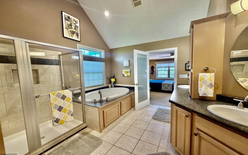 20 Allen Circle, Fairmont, West Virginia 26554, 5 Bedrooms Bedrooms, 14 Rooms Rooms,3 BathroomsBathrooms,Single Family Detached,For Sale,Allen,10164262