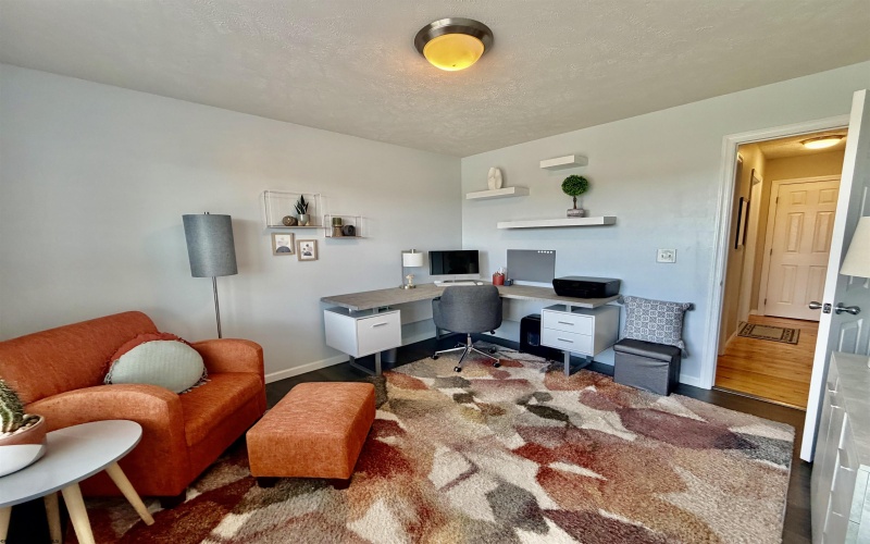 20 Allen Circle, Fairmont, West Virginia 26554, 5 Bedrooms Bedrooms, 14 Rooms Rooms,3 BathroomsBathrooms,Single Family Detached,For Sale,Allen,10164262