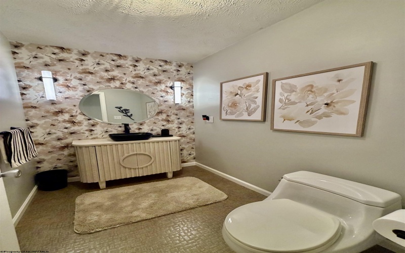 20 Allen Circle, Fairmont, West Virginia 26554, 5 Bedrooms Bedrooms, 14 Rooms Rooms,3 BathroomsBathrooms,Single Family Detached,For Sale,Allen,10164262