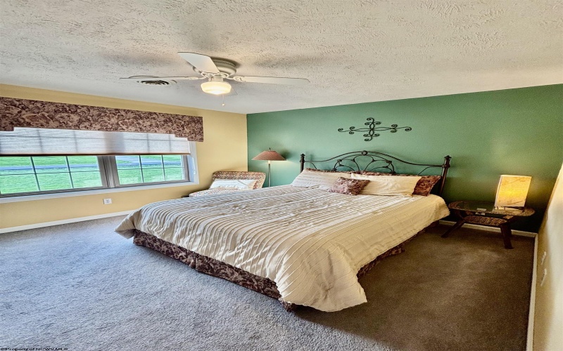 20 Allen Circle, Fairmont, West Virginia 26554, 5 Bedrooms Bedrooms, 14 Rooms Rooms,3 BathroomsBathrooms,Single Family Detached,For Sale,Allen,10164262