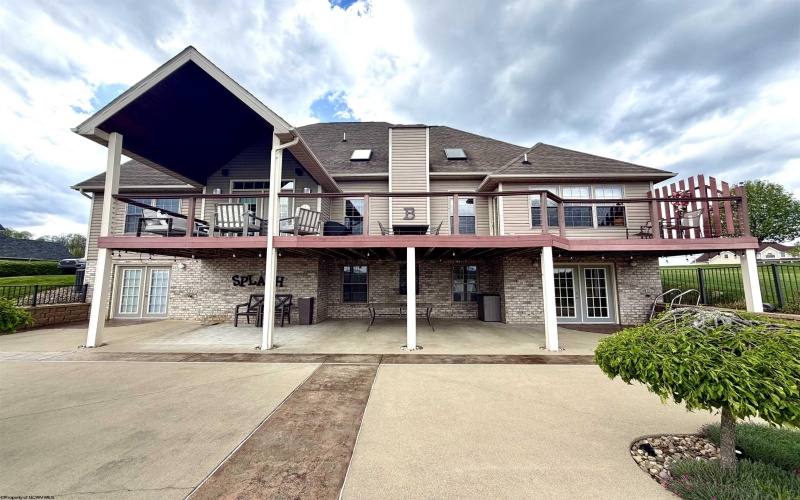 20 Allen Circle, Fairmont, West Virginia 26554, 5 Bedrooms Bedrooms, 14 Rooms Rooms,3 BathroomsBathrooms,Single Family Detached,For Sale,Allen,10164262