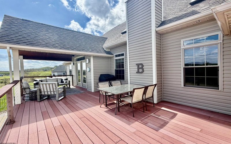 20 Allen Circle, Fairmont, West Virginia 26554, 5 Bedrooms Bedrooms, 14 Rooms Rooms,3 BathroomsBathrooms,Single Family Detached,For Sale,Allen,10164262