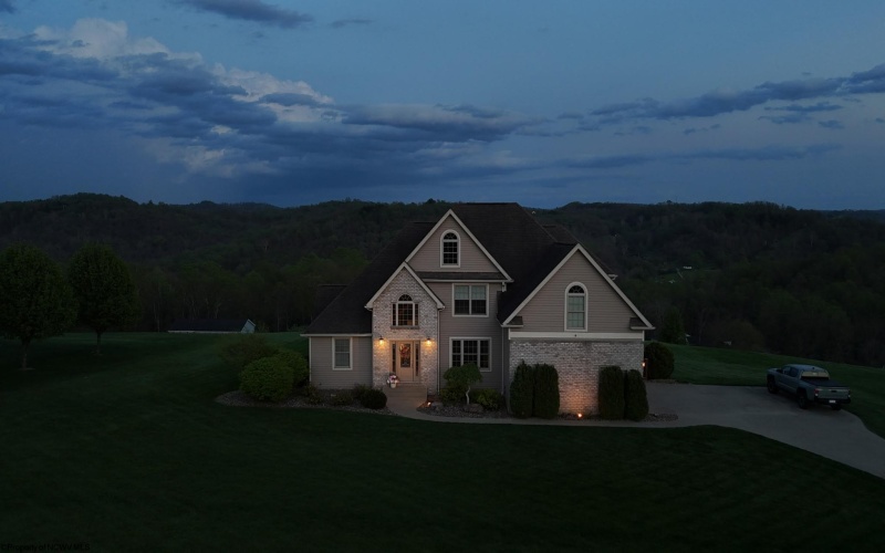 20 Allen Circle, Fairmont, West Virginia 26554, 5 Bedrooms Bedrooms, 14 Rooms Rooms,3 BathroomsBathrooms,Single Family Detached,For Sale,Allen,10164262