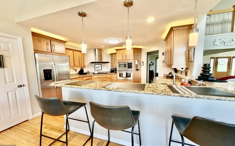 20 Allen Circle, Fairmont, West Virginia 26554, 5 Bedrooms Bedrooms, 14 Rooms Rooms,3 BathroomsBathrooms,Single Family Detached,For Sale,Allen,10164262