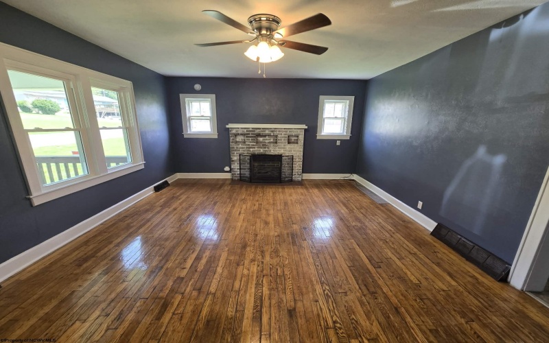 595 Pike Street, Shinnston, West Virginia 26431, 2 Bedrooms Bedrooms, 4 Rooms Rooms,1 BathroomBathrooms,Single Family Detached,For Sale,Pike,10164275 595 Pike Street, Shinnston, West Virginia 26431, 2 Bedrooms Bedrooms, 4 Rooms Rooms,1 BathroomBathrooms,Single Family Detached,For Sale,Pike,10164275