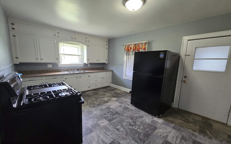 595 Pike Street, Shinnston, West Virginia 26431, 2 Bedrooms Bedrooms, 4 Rooms Rooms,1 BathroomBathrooms,Single Family Detached,For Sale,Pike,10164275 595 Pike Street, Shinnston, West Virginia 26431, 2 Bedrooms Bedrooms, 4 Rooms Rooms,1 BathroomBathrooms,Single Family Detached,For Sale,Pike,10164275