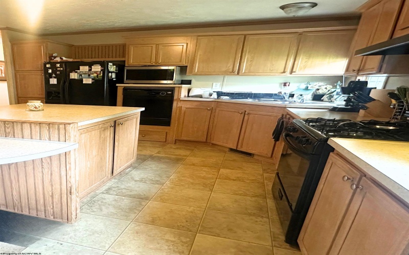 407 Gall Street, Philippi, West Virginia 26416, 3 Bedrooms Bedrooms, 5 Rooms Rooms,2 BathroomsBathrooms,Single Family Detached,For Sale,Gall,10164271